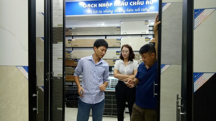 4-ngay-khuyen-mai-showroom-hai-linh-don-tiep-hon-500-khach-hang-3 4-ngay-khuyen-mai-showroom-hai-linh-don-tiep-hon-500-khach-hang-3.jpg