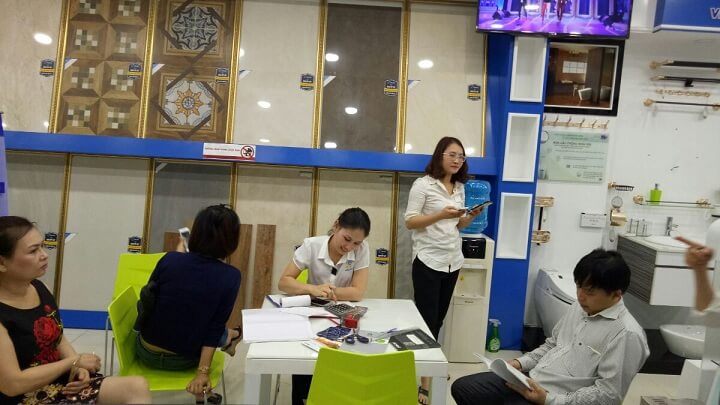 4-ngay-khuyen-mai-showroom-hai-linh-don-tiep-hon-500-khach-hang-8-1 4-ngay-khuyen-mai-showroom-hai-linh-don-tiep-hon-500-khach-hang-8.jpg