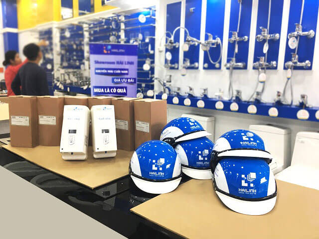 chuc-mung-khach-hang-nhan-qua-tang-tu-chuong-trinh-khuyen-mai-4 chuc-mung-khach-hang-nhan-qua-tang-tu-chuong-trinh-khuyen-mai-4.jpg