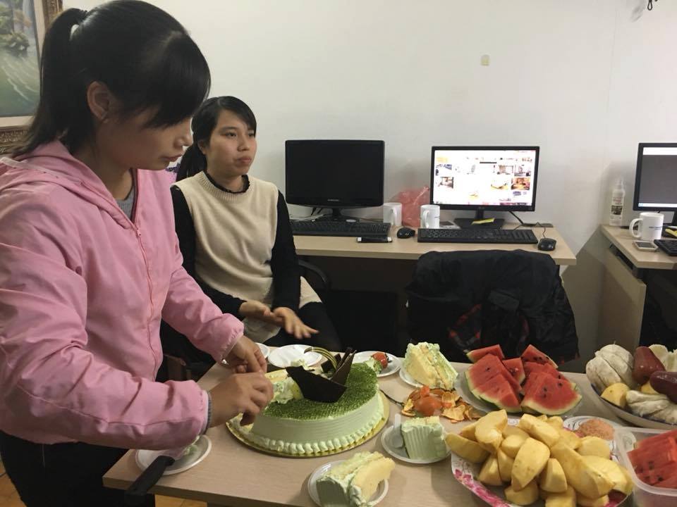 chuc-mung-sinh-nhat-co-gai-thang-12-3 chuc-mung-sinh-nhat-co-gai-thang-12-3.jpg