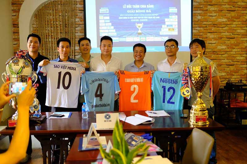 giai-bong-da-bao-chi-dong-hanh-cung-doanh-nghiep-5 giai-bong-da-bao-chi-dong-hanh-cung-doanh-nghiep-5.jpg