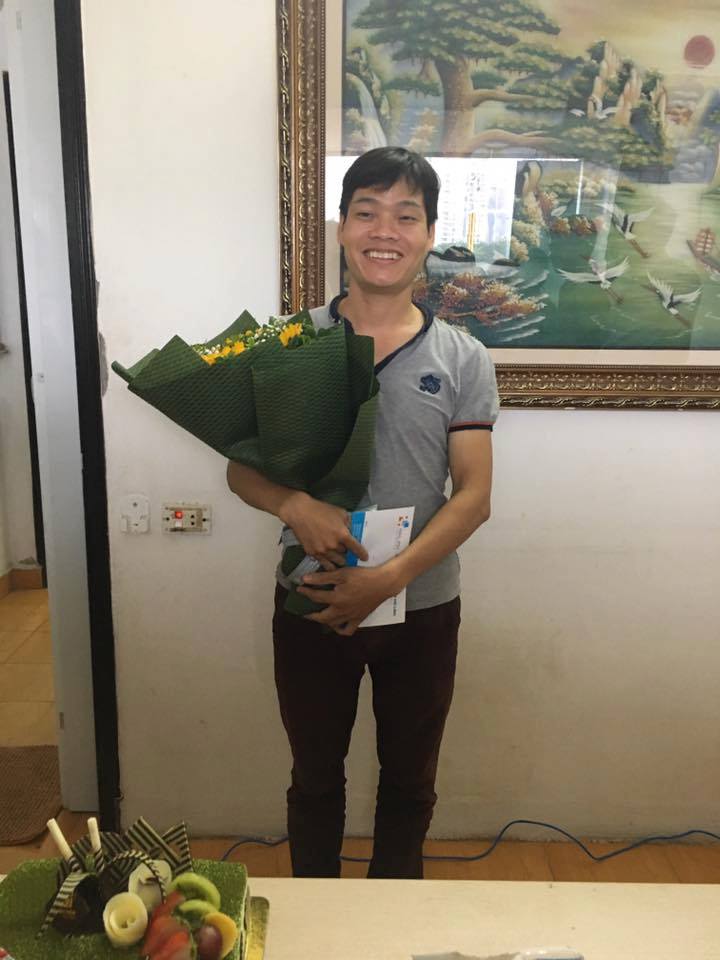 hai-linh-chuc-mung-sinh-nhat-4-thanh-vien-trong-thang-9-4 Hai-linh-chuc-mung-sinh-nhat-4-thanh-vien-trong-thang-9-4.jpg