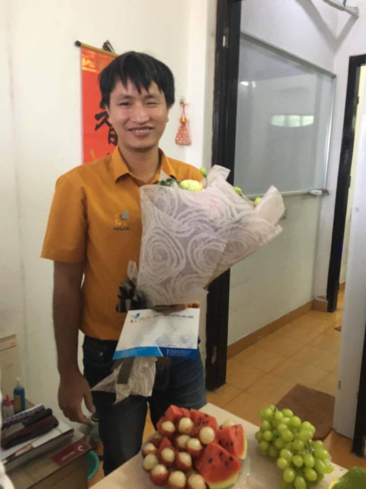 hai-linh-chuc-mung-sinh-nhat-4-thanh-vien-trong-thang-9-5 Hai-linh-chuc-mung-sinh-nhat-4-thanh-vien-trong-thang-9-5.jpg