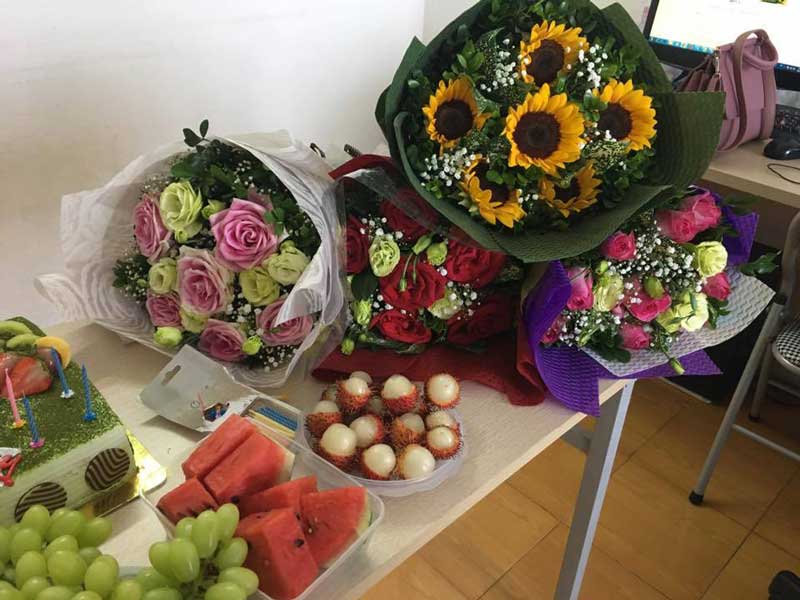 hai-linh-chuc-mung-sinh-nhat-4-thanh-vien-trong-thang-9-6 Hai-linh-chuc-mung-sinh-nhat-4-thanh-vien-trong-thang-9-6.jpg