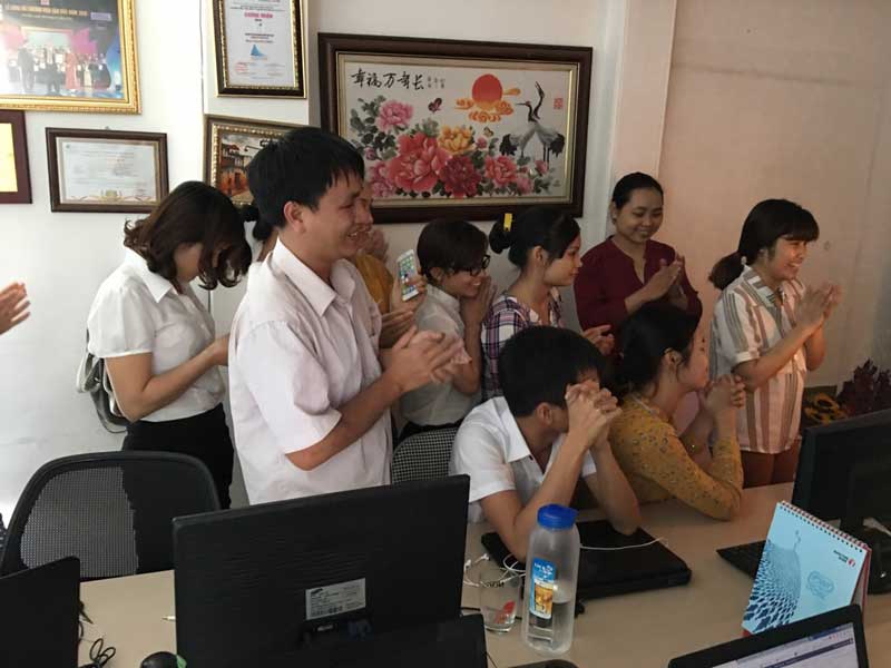 hai-linh-to-chuc-sinh-nhat-thang-5-am-ap-cho-can-bo-nhan-vien-2 hai-linh-to-chuc-sinh-nhat-thang-5-am-ap-cho-can-bo-nhan-vien-2.jpg