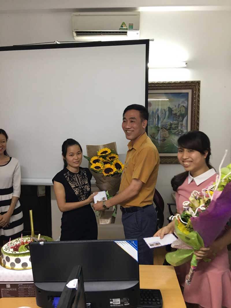hai-linh-to-chuc-sinh-nhat-thang-5-am-ap-cho-can-bo-nhan-vien-5 hai-linh-to-chuc-sinh-nhat-thang-5-am-ap-cho-can-bo-nhan-vien-5.jpg