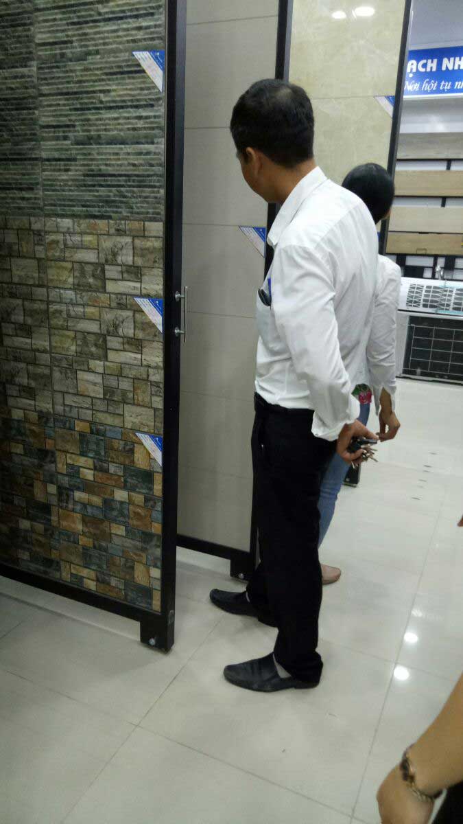 he-thong-showroom-hai-linh-bat-dau-hut-khach-dip-cuoi-nam-13 he-thong-showroom-hai-linh-bat-dau-hut-khach-dip-cuoi-nam-13.jpg