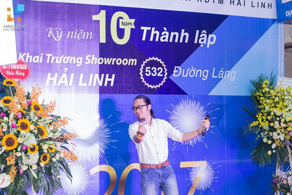 toan-canh-le-ky-niem-va-khai-truong-showroom-hai-linh-532-duong-lang6.jpg