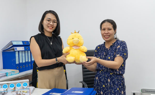 Công đoàn Hải Linh tặng quà 1/6 con em cán bộ nhân viên